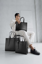 Mua túi đeo chéo da ở TP.HCM – Gợi ý địa chỉ uy tín cho phái mạnh hiện đại